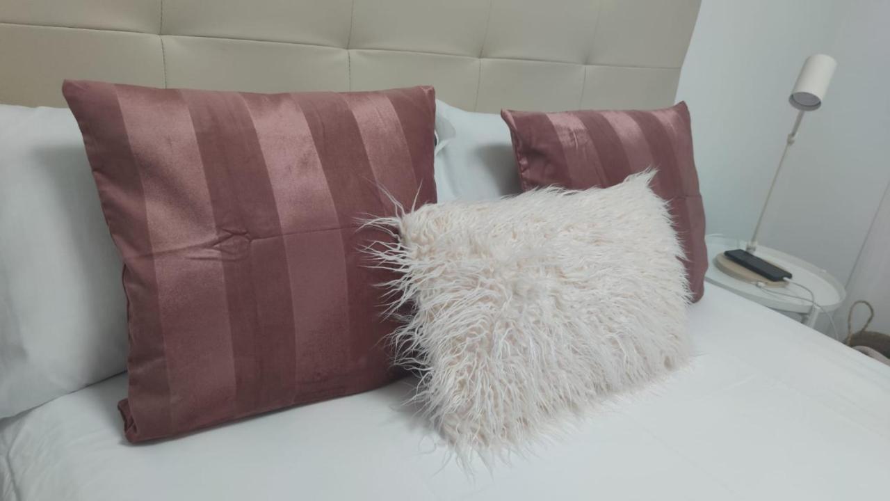 אוביידו Casa Gascona Con Parking, Wifi Y Netflix Gratis!! By Delabra Apartments מראה חיצוני תמונה