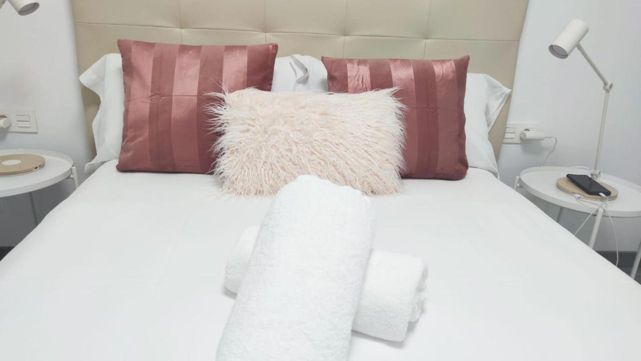 אוביידו Casa Gascona Con Parking, Wifi Y Netflix Gratis!! By Delabra Apartments מראה חיצוני תמונה
